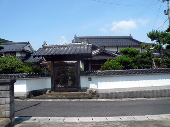 建物正面