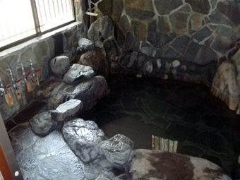 温泉浴室